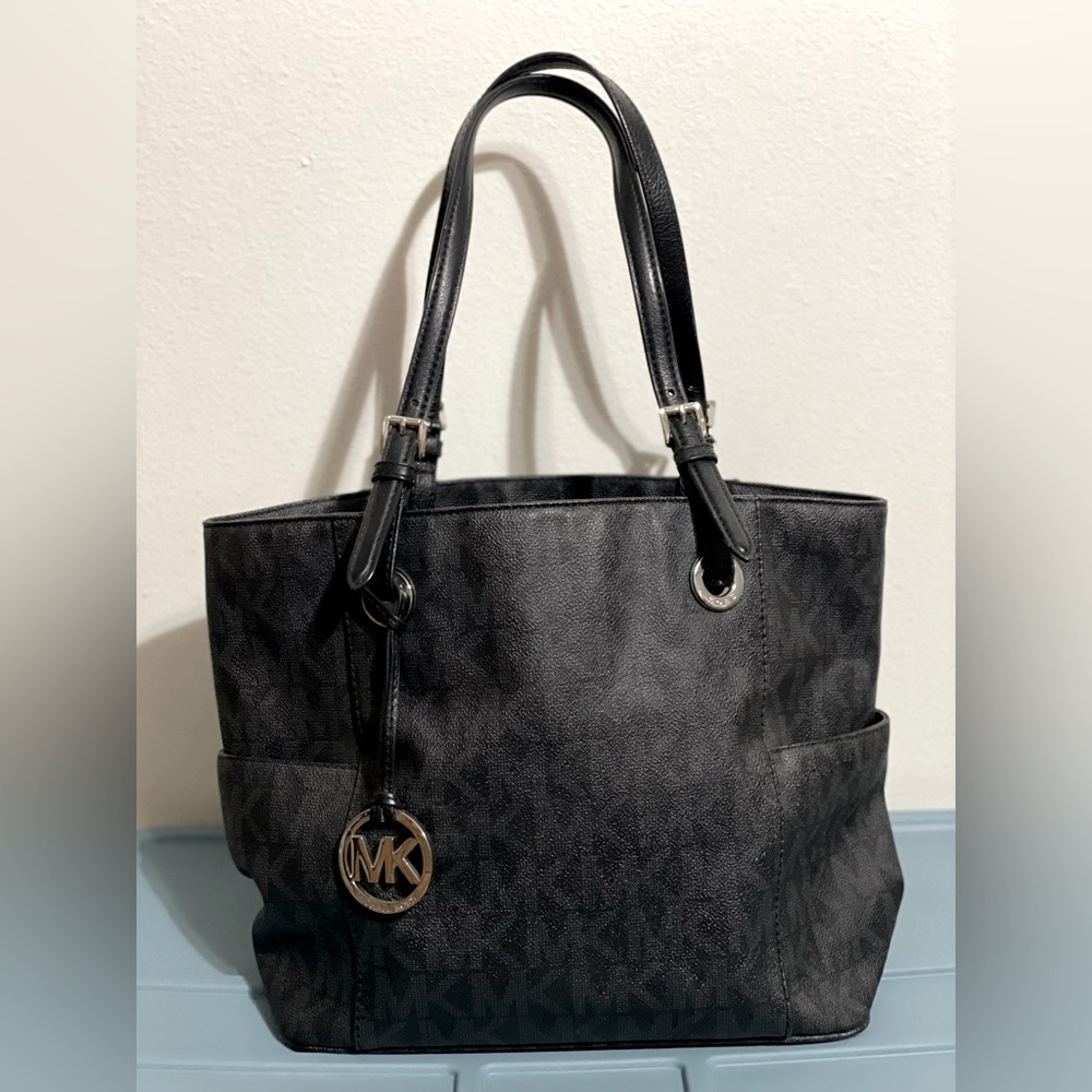 Michael Kors Jetset Monogram East West Signature tote 👜